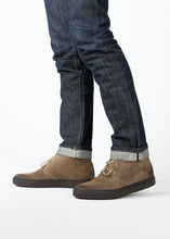 Load image into Gallery viewer, Men Desert Boot Mountain Dk. Sand
