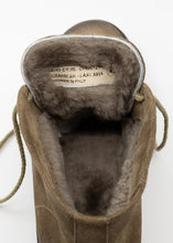Load image into Gallery viewer, Men Desert Boot Mountain Dk. Sand
